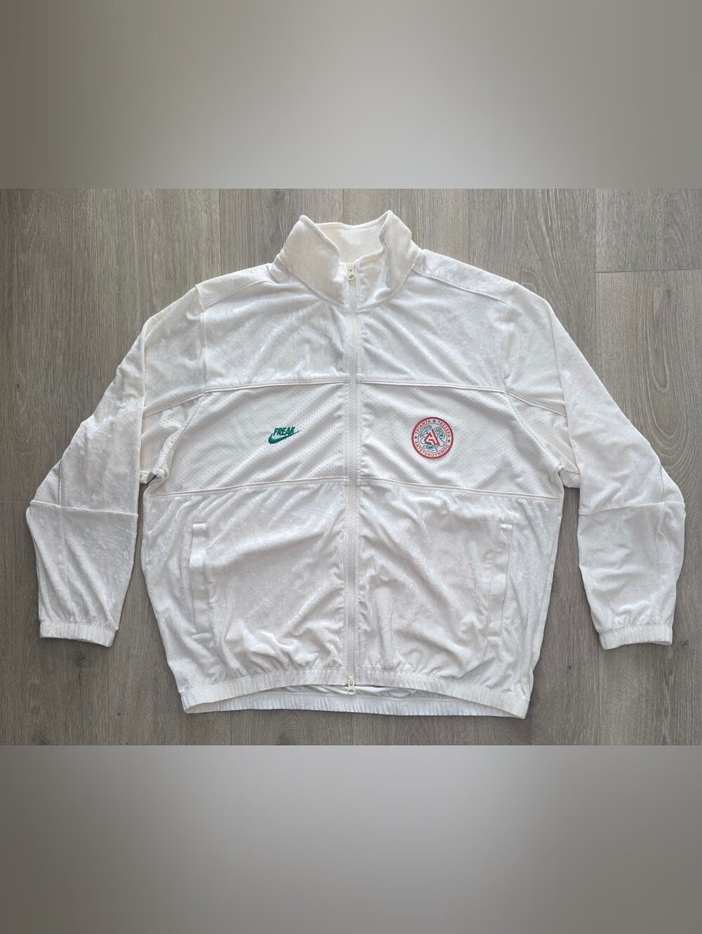 Nike Giannis Greek Freak Velour Full-Zip Jacket FB6992-110 Mens Sz L NWT Limited